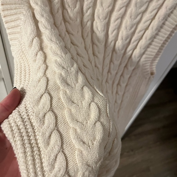 Sunday Best Aritzia Sweater Vest (Winston) - Picture 3 of 4